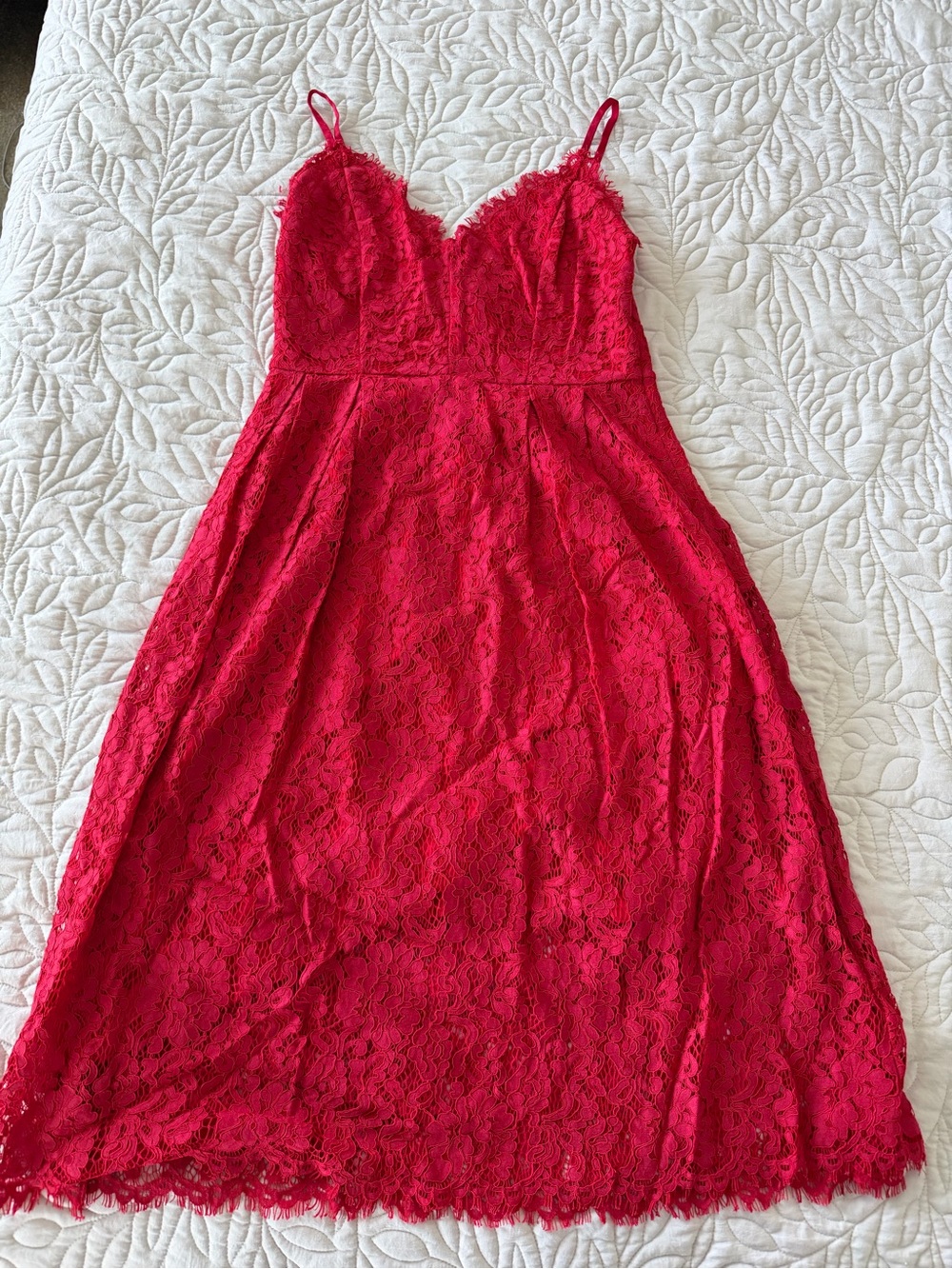 Lace red midi dress!